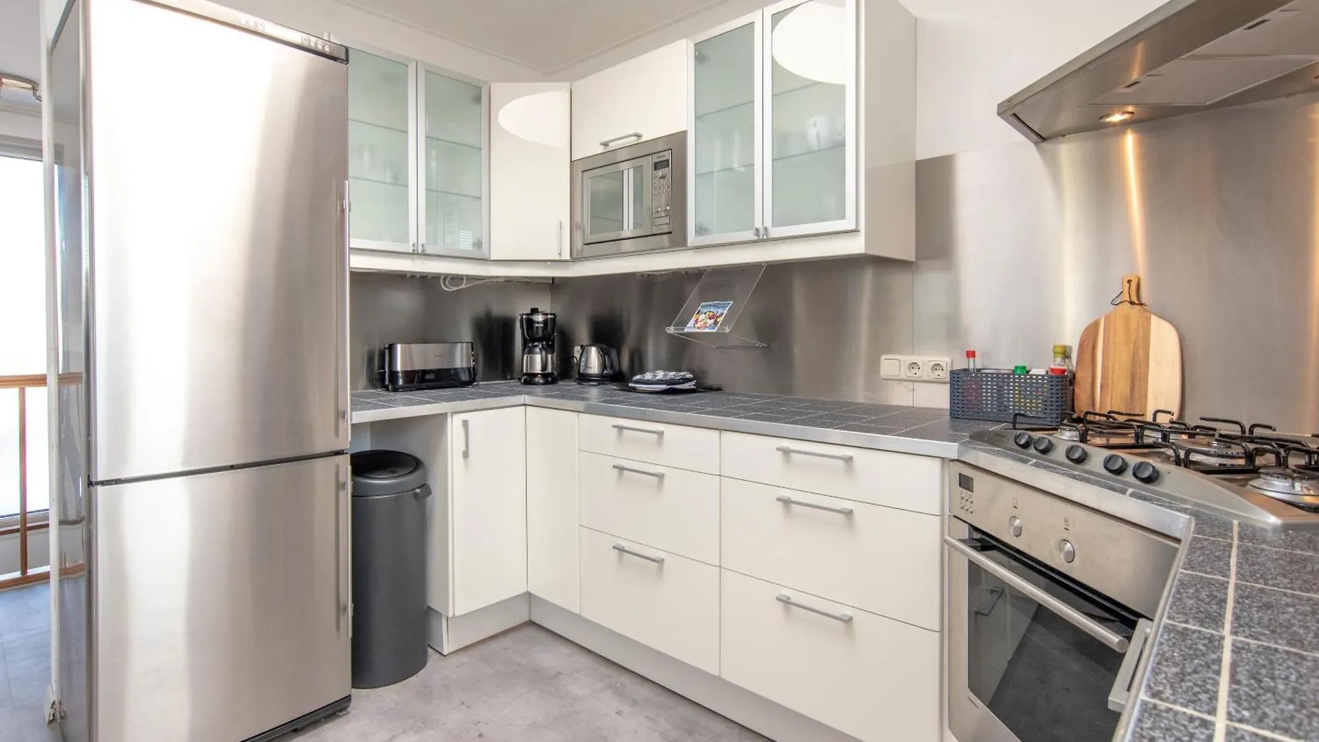 Big Poelhouse Aalsmeer Apartment 0*,